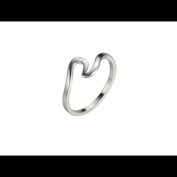Minimalist Silver Surfer Wave Ring - Picture 3 of 5
